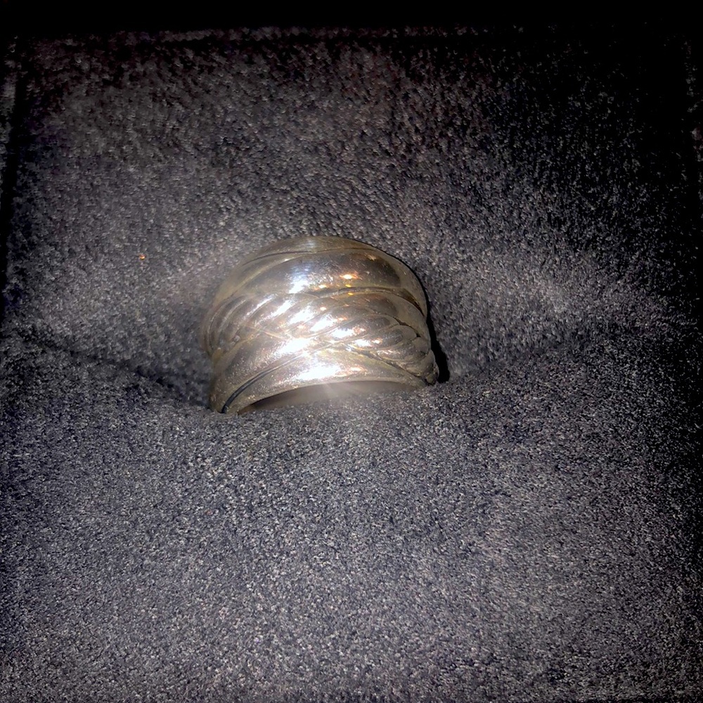 David Yurman size 6/6.25 Silver Crossover Ring